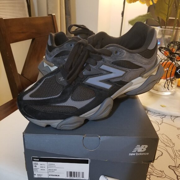 New Balance 9060 in "Black Castlerock" Mens Size 10 - Picture 1 of 5